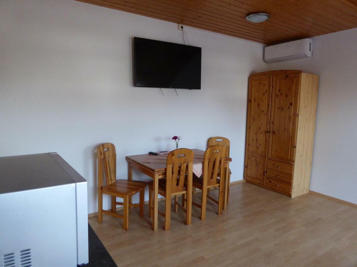 Apartment Roth Beim Europa-park Rust Rheinhausen